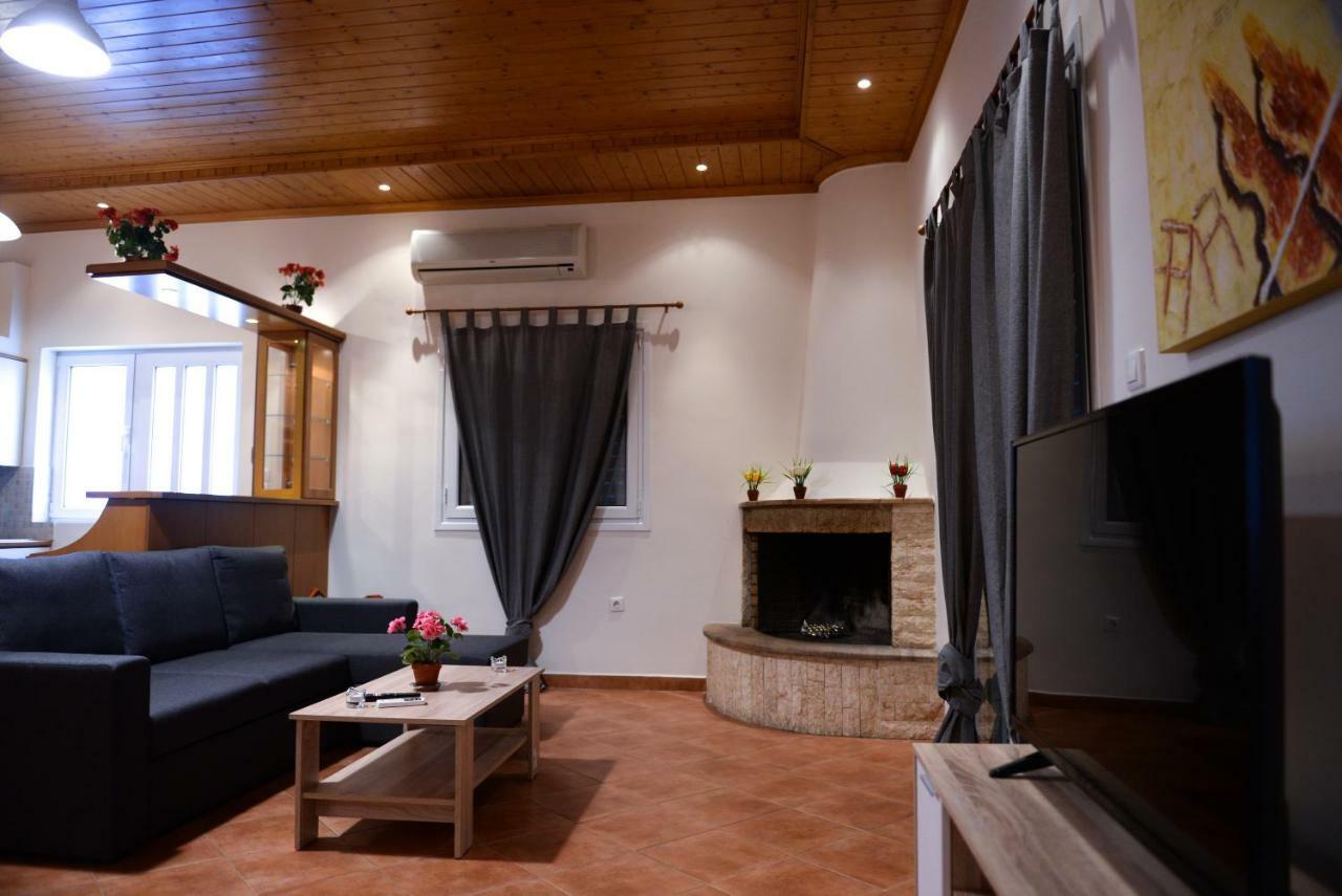 Patras Cozy Lodge Ngoại thất bức ảnh